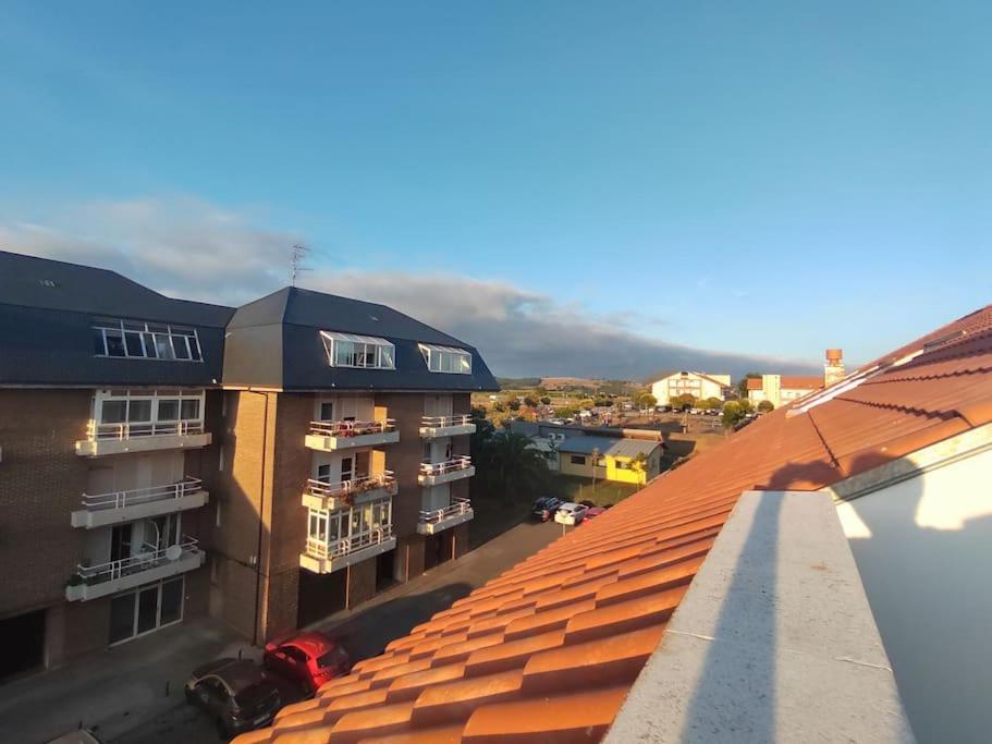 Appartamento Piso En Ajo Con Piscina Comunitaria Esterno foto